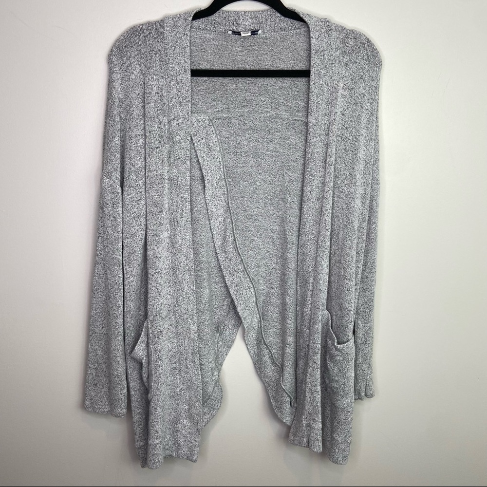 American Eagle‎ gray cardigan